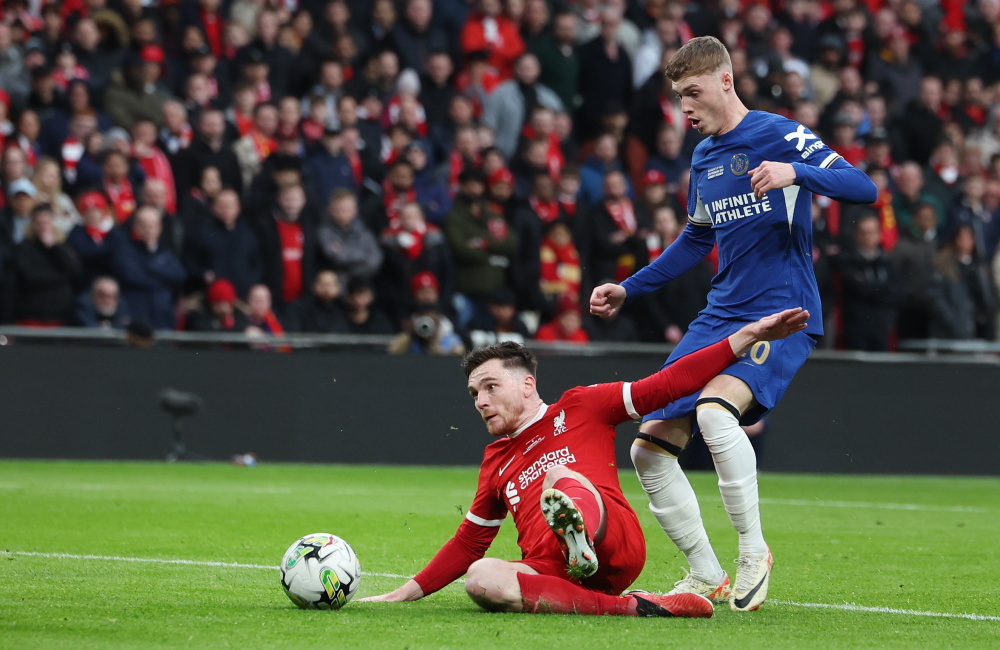 若日尼奥代表弗拉门戈赢下南美解放者杯，生涯再添重要冠军（若日尼奥随弗拉门戈问鼎解放者杯 生涯再添重磅冠军）