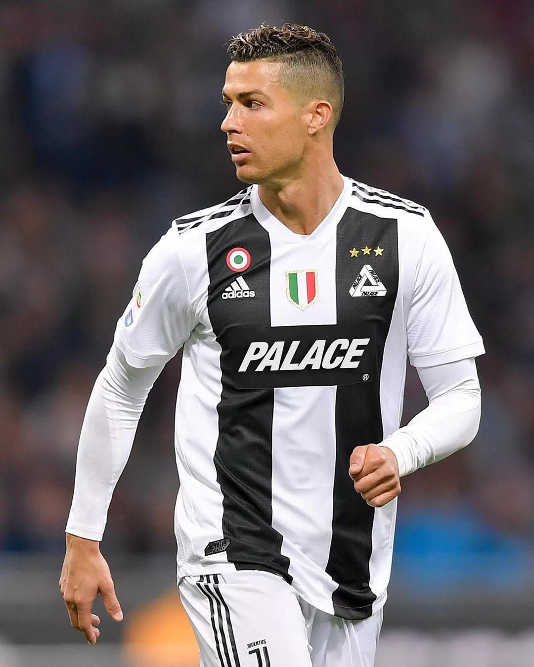 记者：切尔西和勒沃库森有意亚沙里，但球员表示只想去米兰（记者：切尔西与勒沃库森青睐亚沙里，球员表态只去米兰）