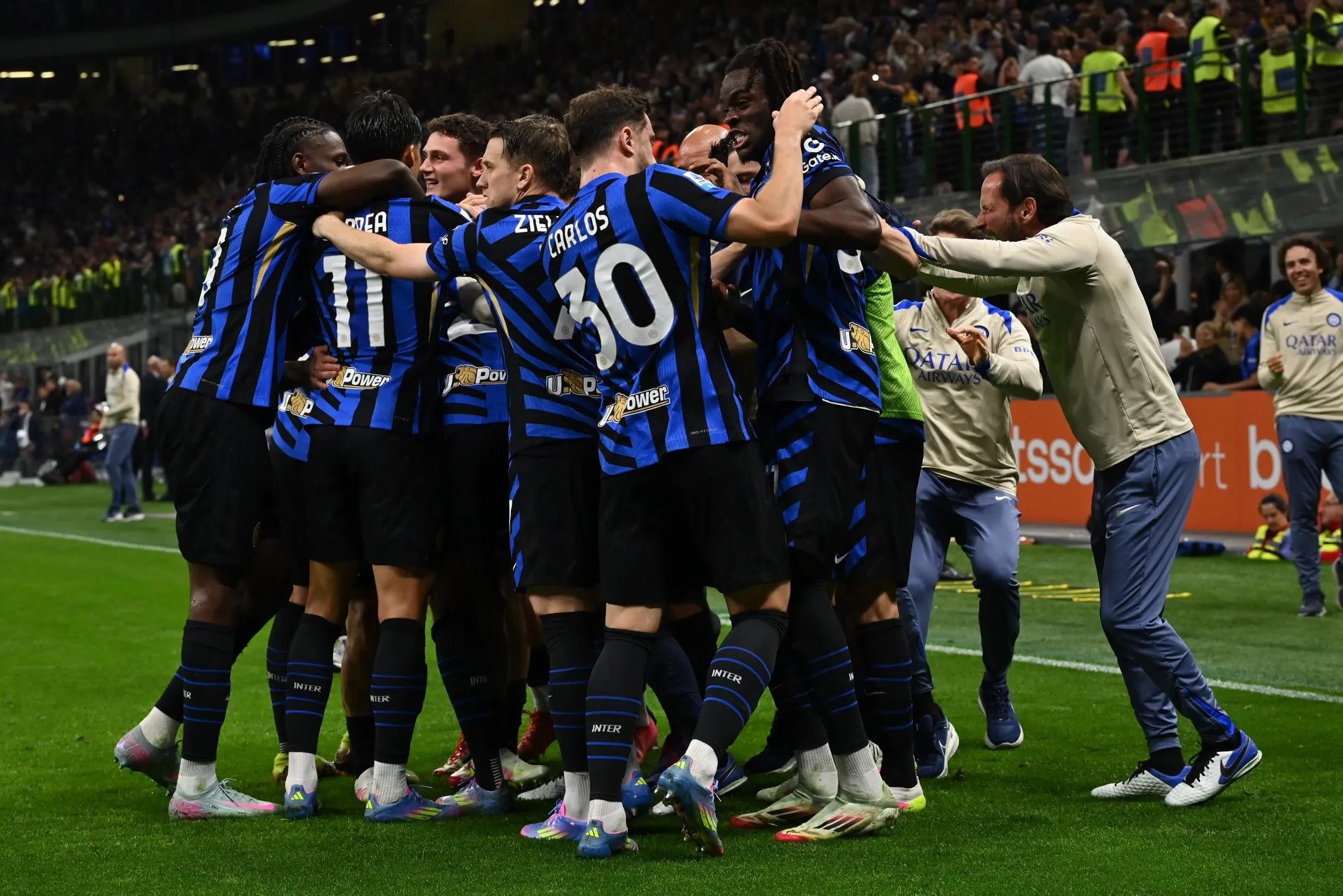 利雅得胜利遭FIFA实施转会禁令，据悉与拉波尔特转会款项有关（FIFA对利雅得胜利下达转会禁令，或与拉波尔特转会款有关）